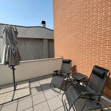 Elegant Apartment In Milan With Panoramic Terrace Exterior photo