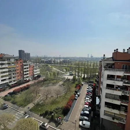 Elegant Apartment In Milan With Panoramic Terrace Exterior photo